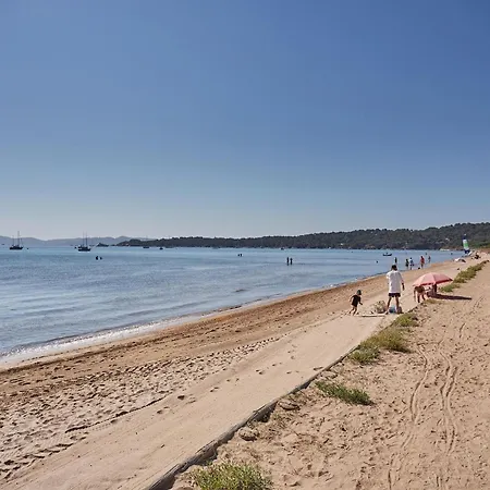 Apartment Newly Built Near The Hyeres