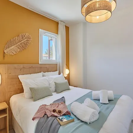 Newly Built Near The Apartment Hyeres